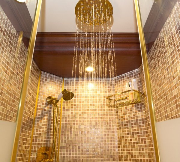 The 24m Yacht WOLF TWO