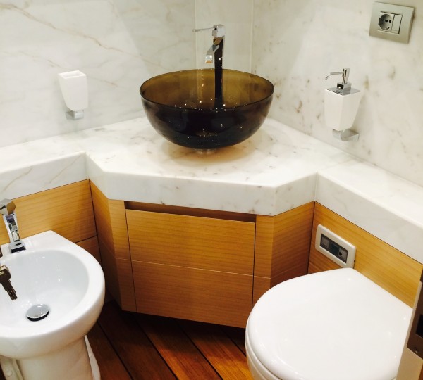 The 25m Yacht MIREDO