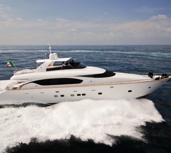 The 25m Yacht MIREDO