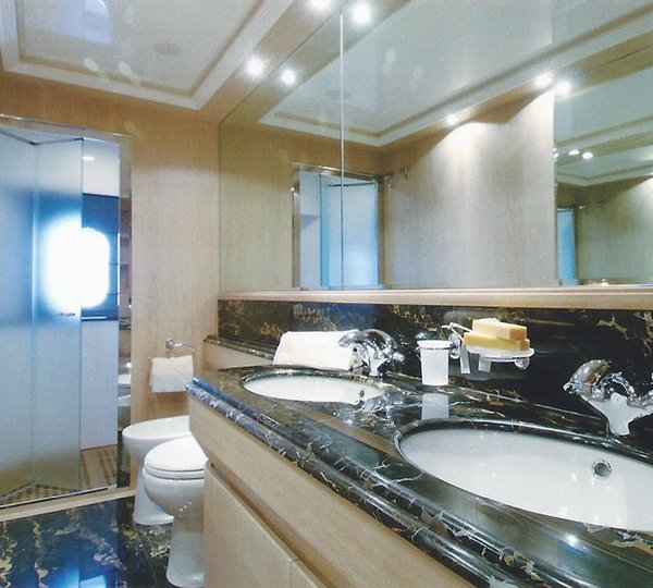 The 26m Yacht AMIR III