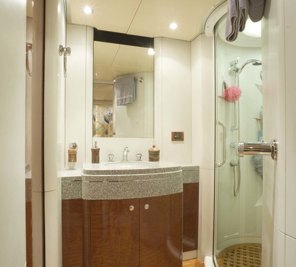 The 27m Yacht ARTHUR'S WAY