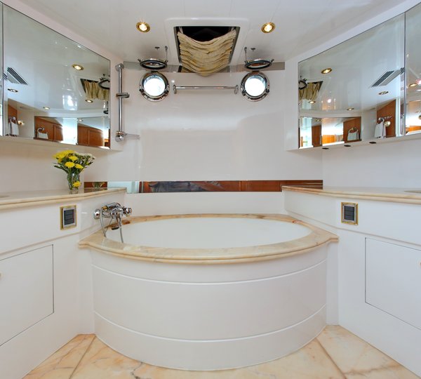 The 27m Yacht LADY MARCELLE