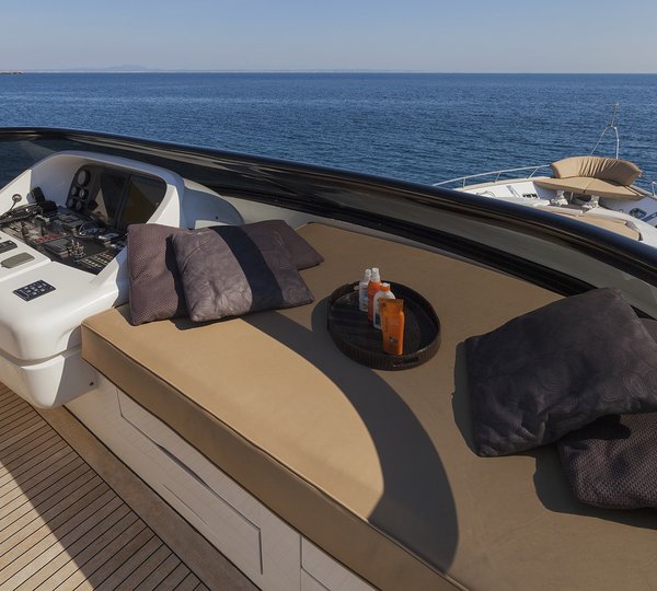 Sunpads forward on sundeck