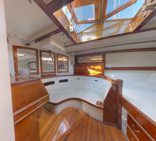 The 27m Yacht WHITEFIN