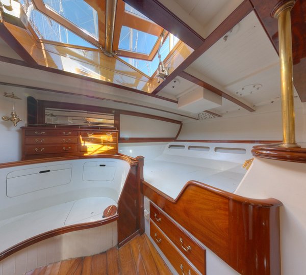 The 27m Yacht WHITEFIN