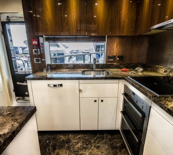 The 28m Yacht AUTUMN