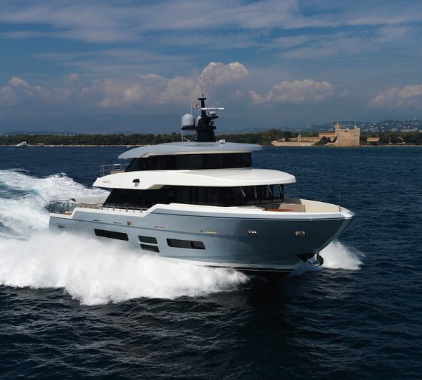 The 28m Yacht TSA TSA