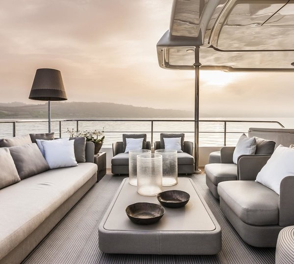 The 28m Yacht YVONNE