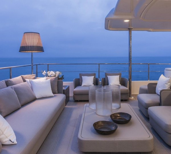 The 28m Yacht YVONNE