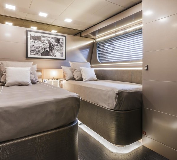 The 28m Yacht YVONNE