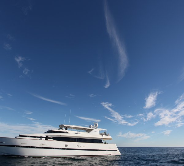 The 29m Yacht MOONDANCE