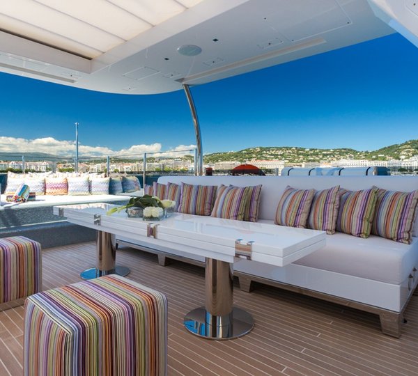 aft deck exterior seating