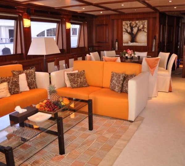 The 30m Yacht CONQUISTADOR