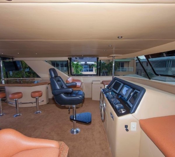 The 30m Yacht GOLDEN TOUCH