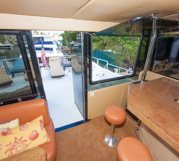 The 30m Yacht GOLDEN TOUCH