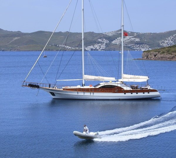 The 30m Yacht JUSTINIANO