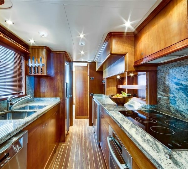 The 30m Yacht KEIKI KAI