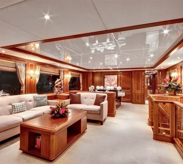 The 30m Yacht KEIKI KAI