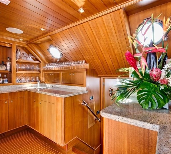 The 30m Yacht KEIKI KAI