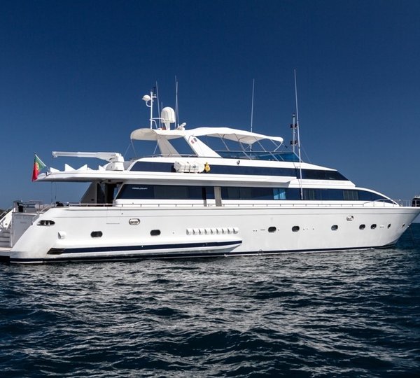 The 30m Yacht MISS CANDY