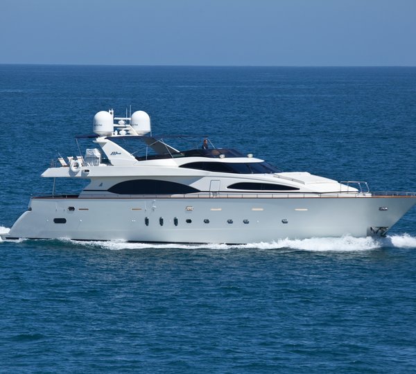 The 30m Yacht SUPER