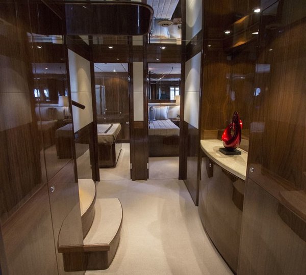 The 31m Yacht CARBON COPY