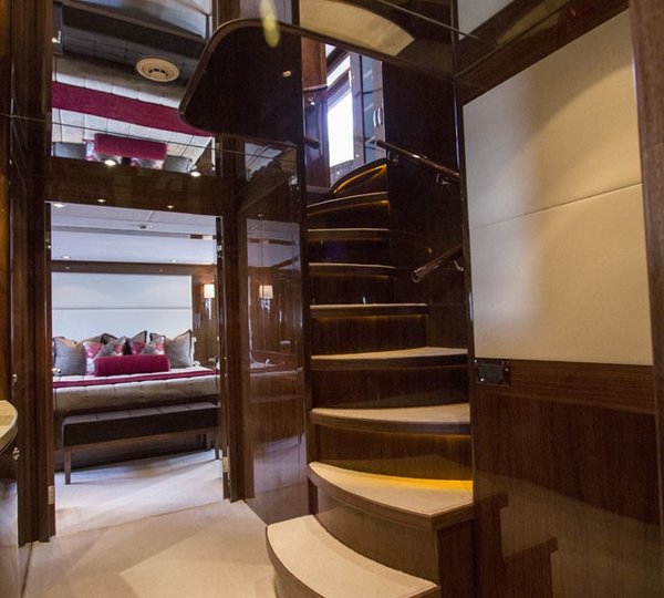 The 31m Yacht CARBON COPY