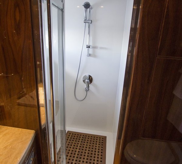 The 31m Yacht CARBON COPY