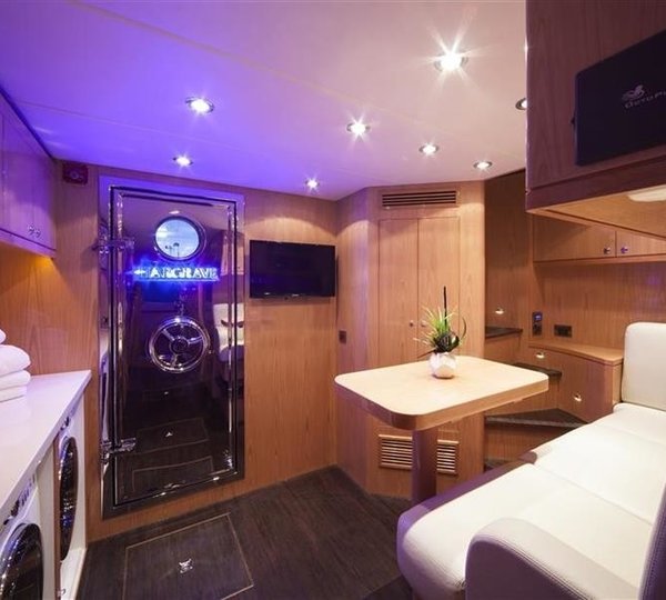 The 31m Yacht MAR AZUL