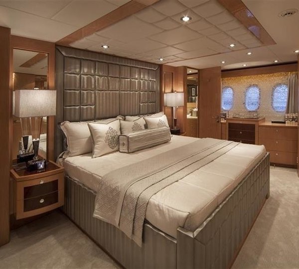 The 31m Yacht MAR AZUL