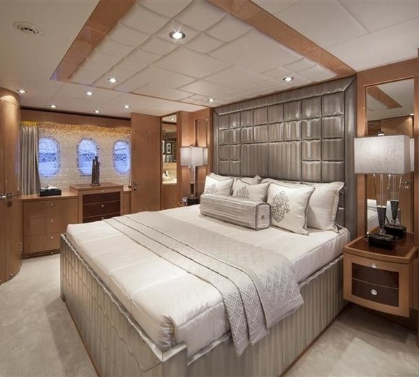 The 31m Yacht MAR AZUL