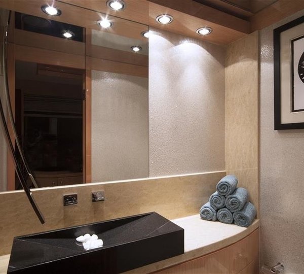 The 31m Yacht MAR AZUL