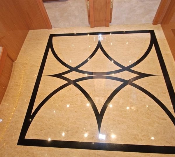 The 31m Yacht MAR AZUL