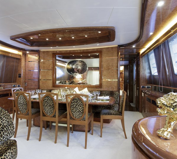 The 31m Yacht SEA JAGUAR