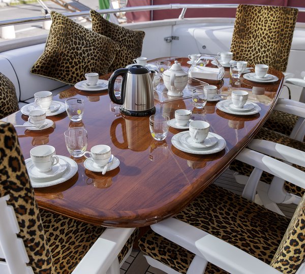 The 31m Yacht SEA JAGUAR