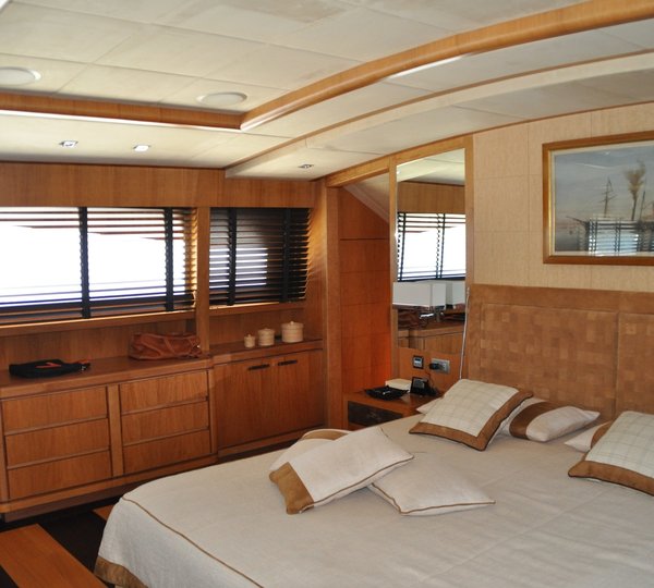 The 32m Yacht CAPPUCCINO