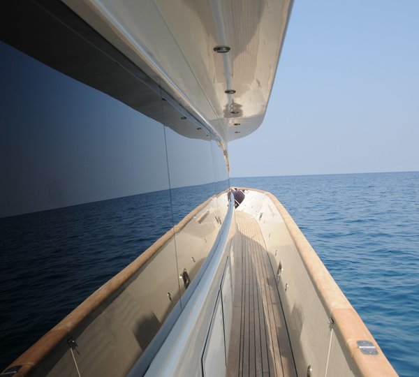 The 32m Yacht CAPPUCCINO