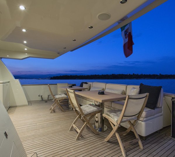 The 32m Yacht CAPPUCCINO