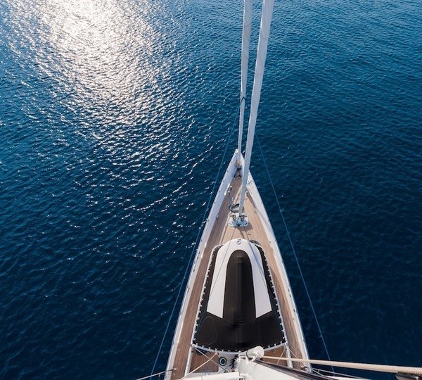 The 33m Yacht LADY SUNSHINE