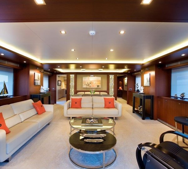 The 33m Yacht SUNKISS