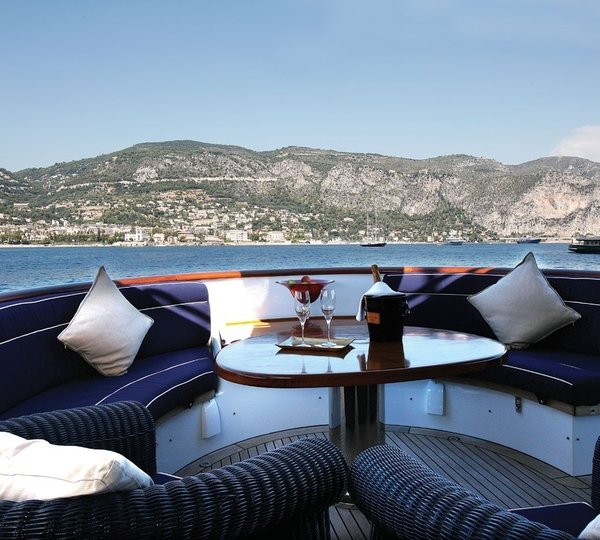 The 34m Yacht AZUL A