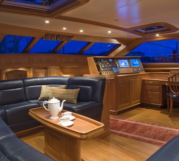 The 34m Yacht BLUE TOO