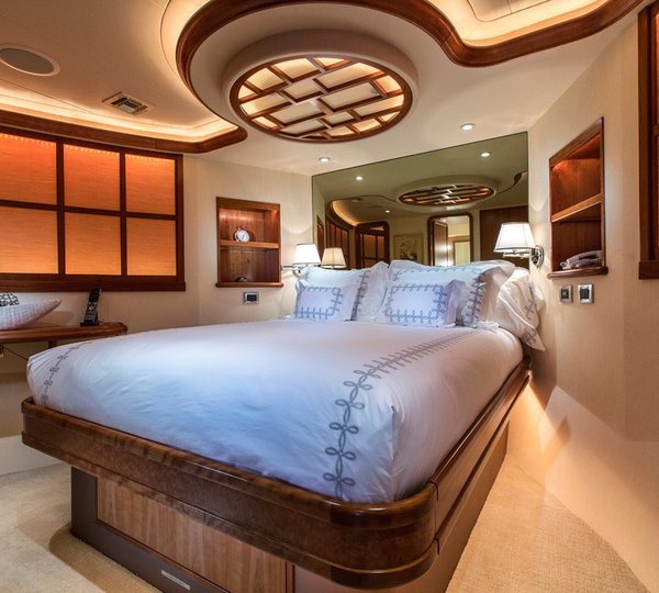 The 34m Yacht OASIS