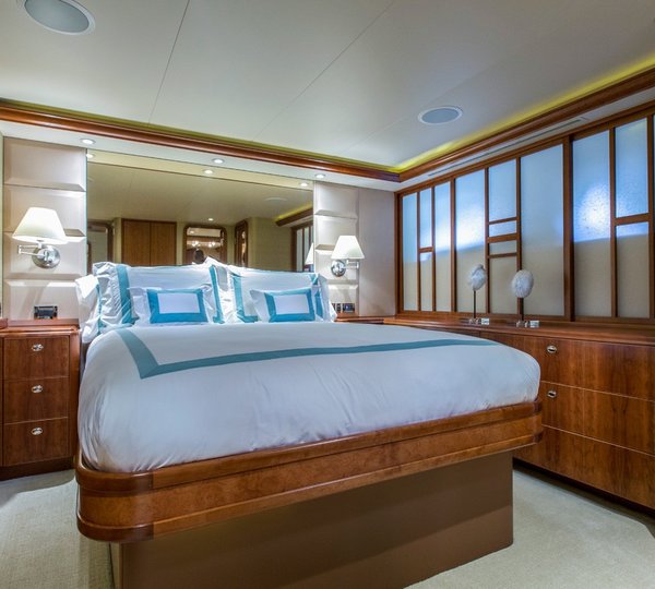 The 34m Yacht OASIS