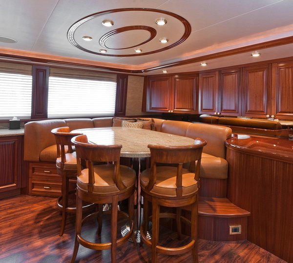 The 34m Yacht WILD KINGDOM