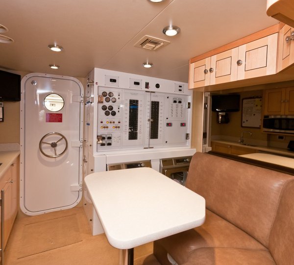 The 34m Yacht WILD KINGDOM