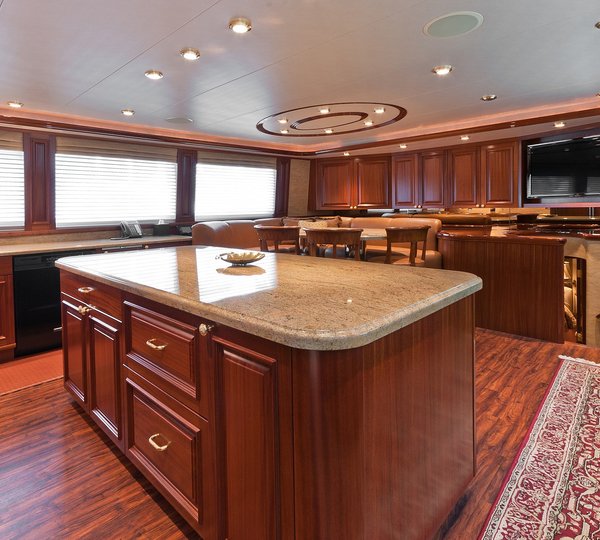 The 34m Yacht WILD KINGDOM