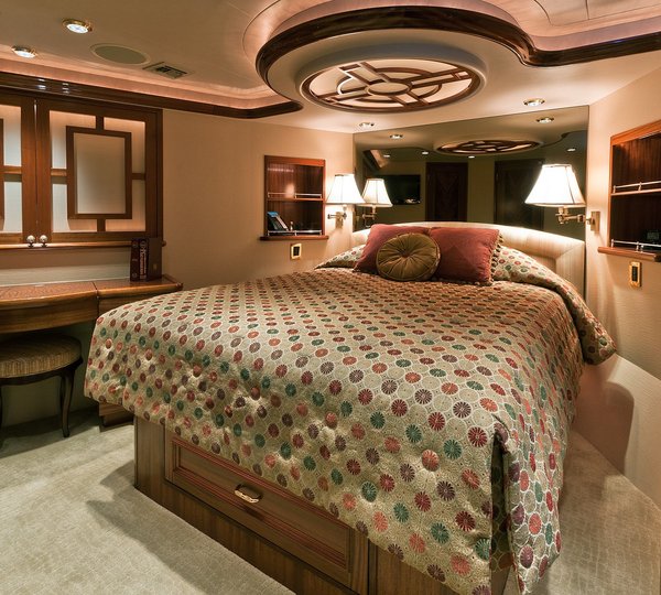 The 34m Yacht WILD KINGDOM