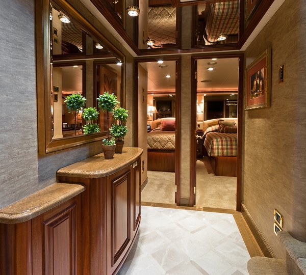 The 34m Yacht WILD KINGDOM