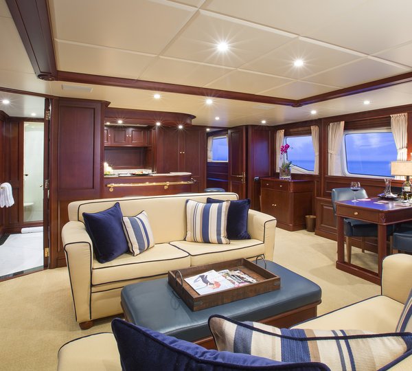 The 35m Yacht CAMARINA ROYALE